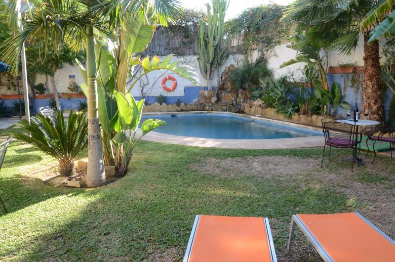 Hotel Tikar image