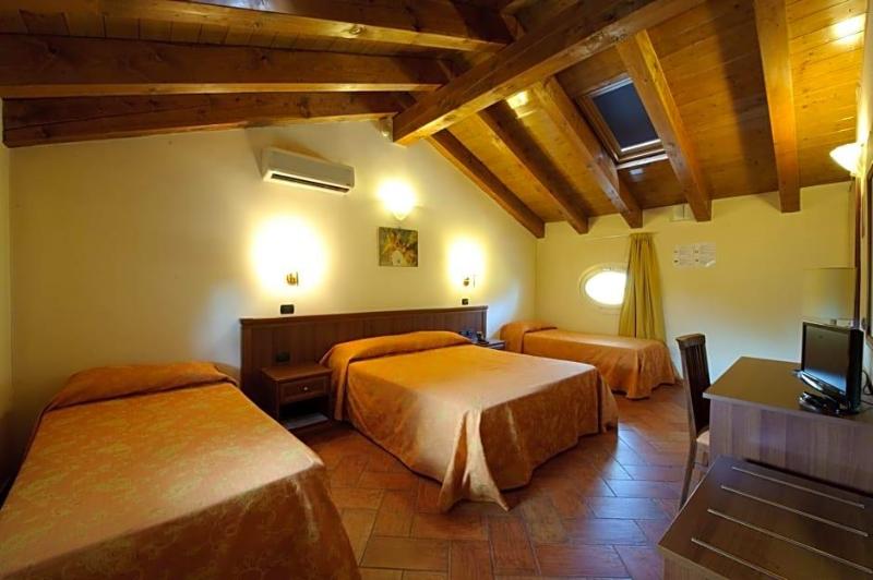 Corte Degli Estensi image