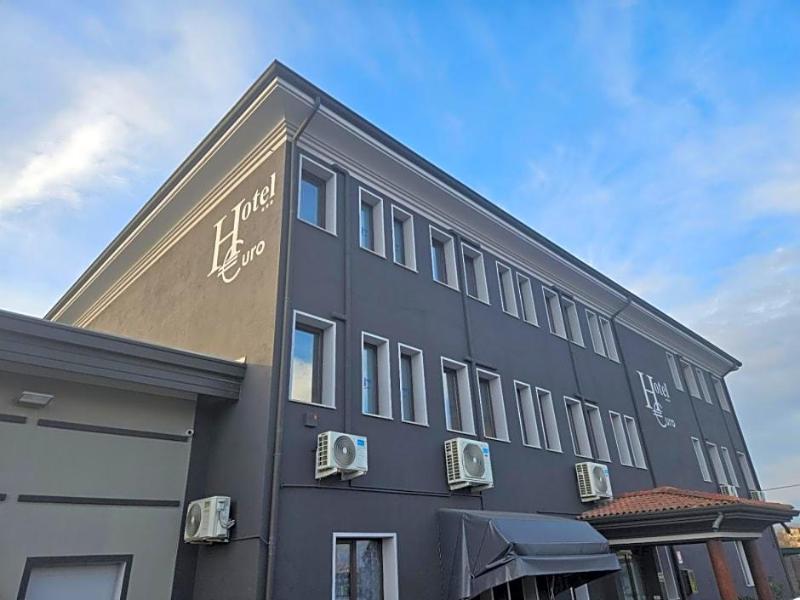 Hotel Euro image