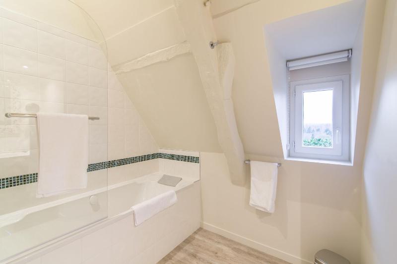Le Manoir D Hastings image