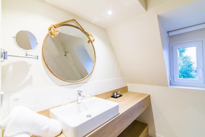 Le Manoir D Hastings image