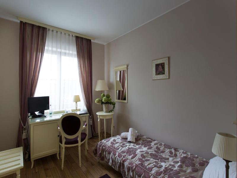 Villa Estera image