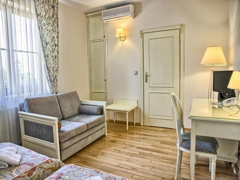 Villa Estera image