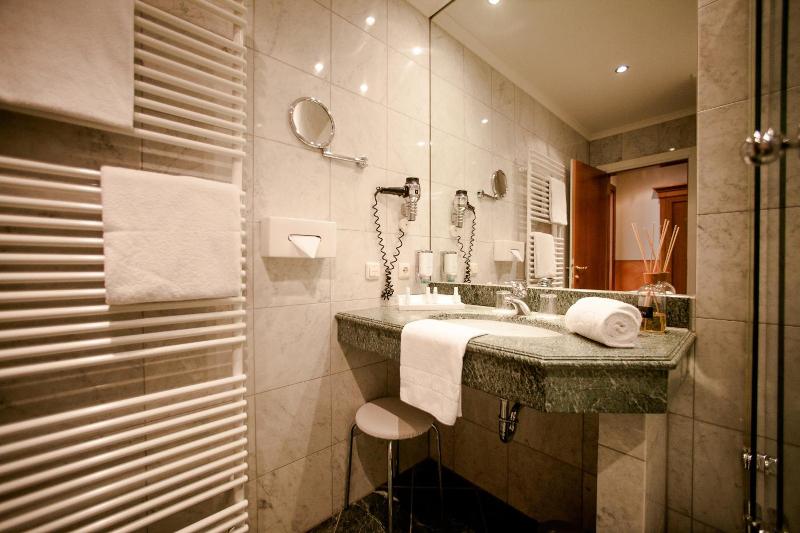 Schlosshotel Grunwald image