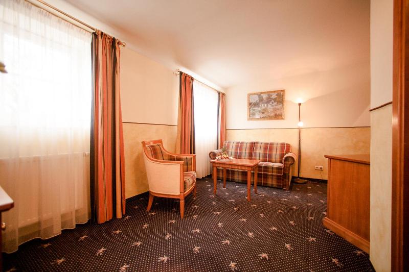 Schlosshotel Grunwald image
