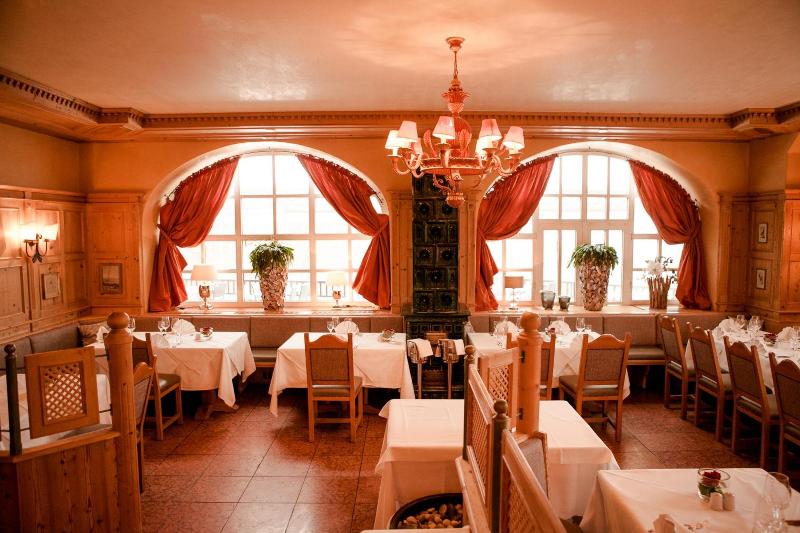 Schlosshotel Grunwald image