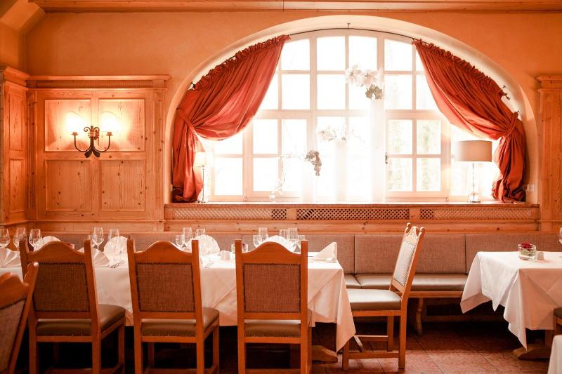 Schlosshotel Grunwald image