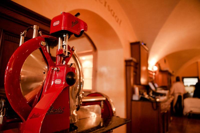 Schlosshotel Grunwald image