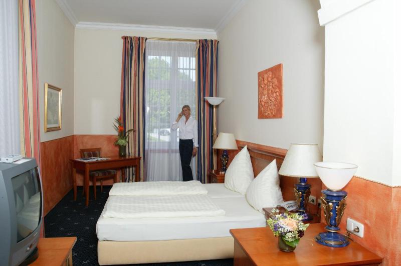 Schlosshotel Grunwald image