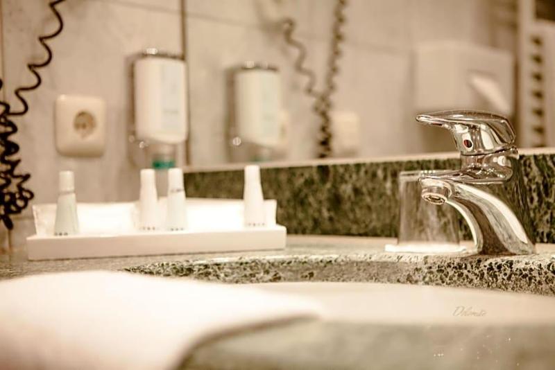 Schlosshotel Grunwald image