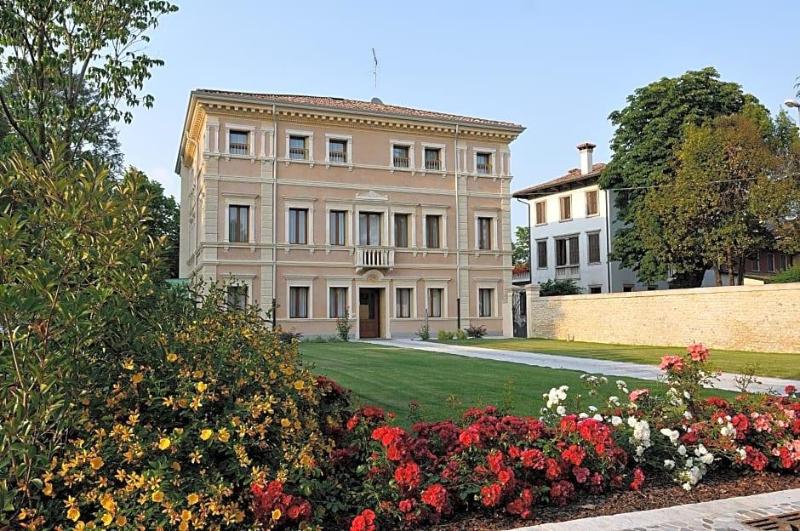 Villa Maternini image