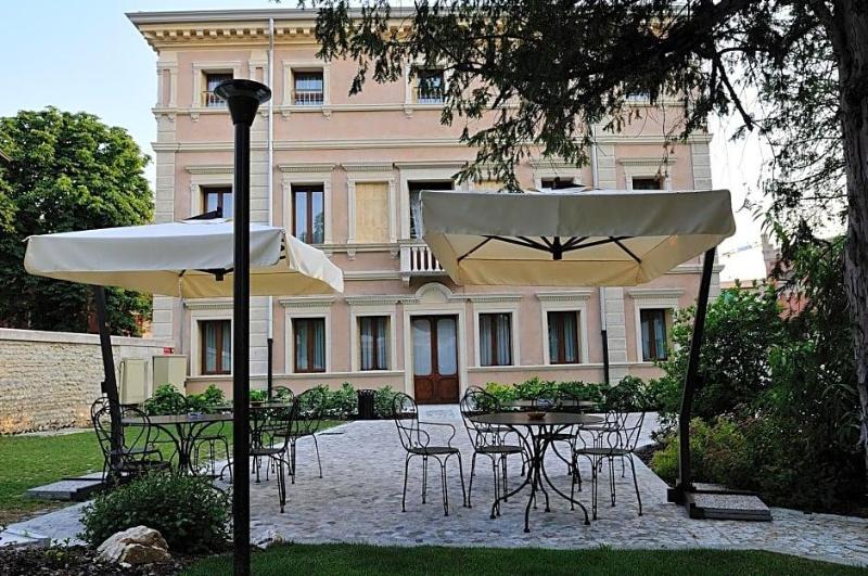 Villa Maternini image