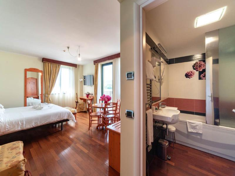 Hotel Montelago image
