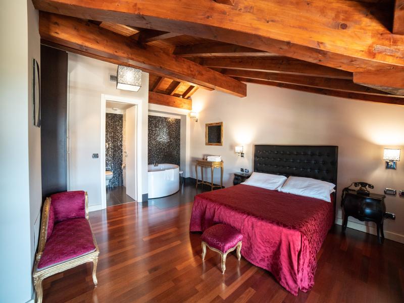Hotel Montelago image
