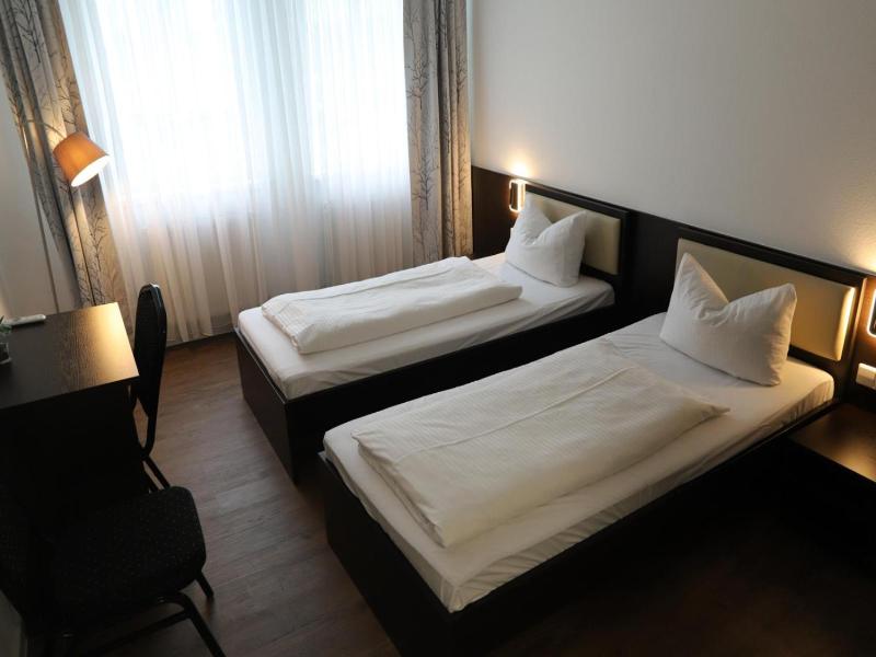 Hotel Sudtor Backnang image
