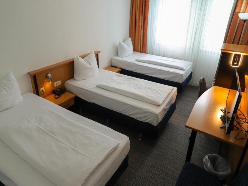 Hotel Sudtor Backnang image