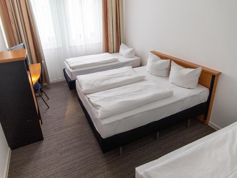 Hotel Sudtor Backnang image