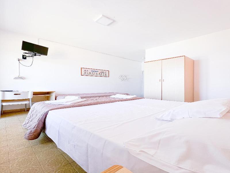 Hotel Ambassador image