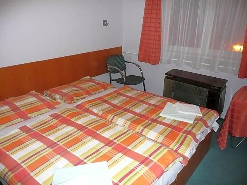 Hotel Touring — general view