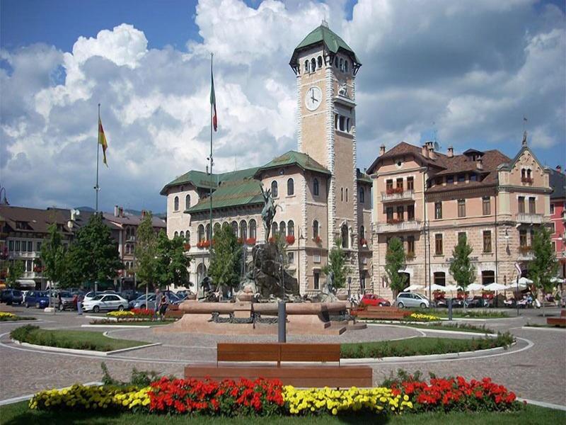 Villa Pigalle image