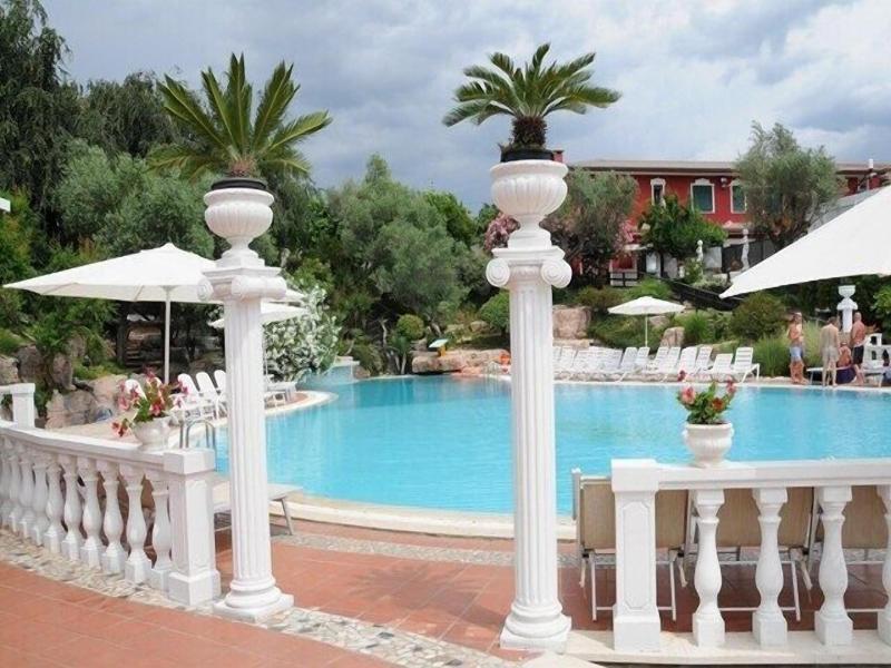 Villa Pigalle image