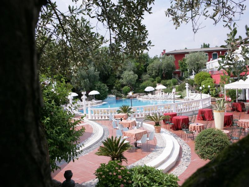 Villa Pigalle image