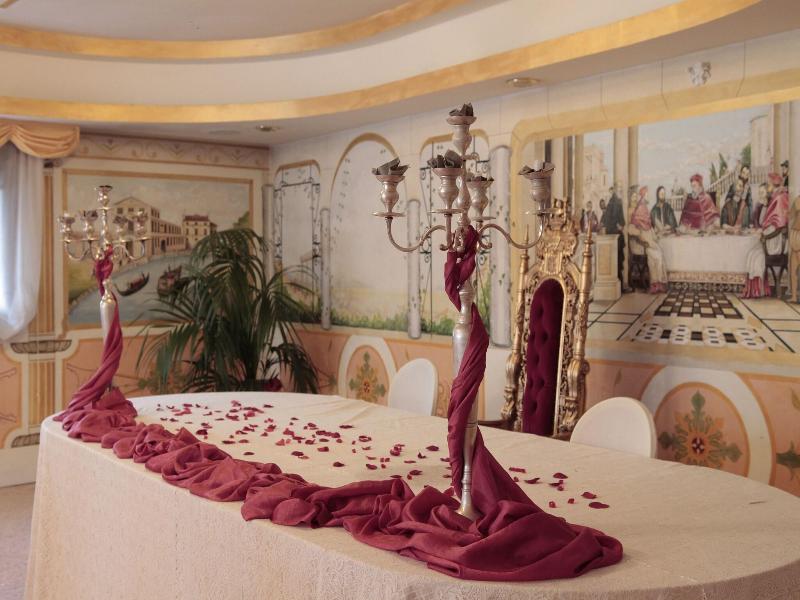 Villa Pigalle image