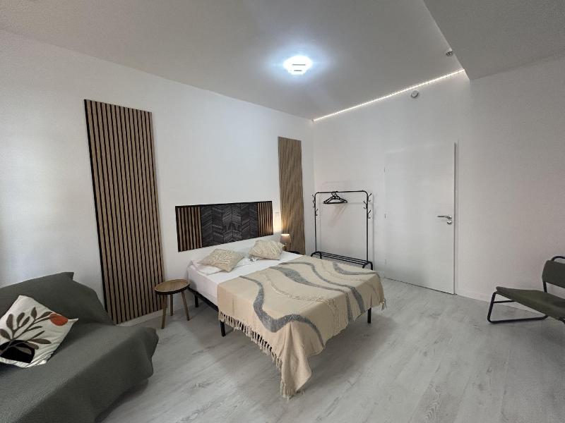 Altitude 823 image