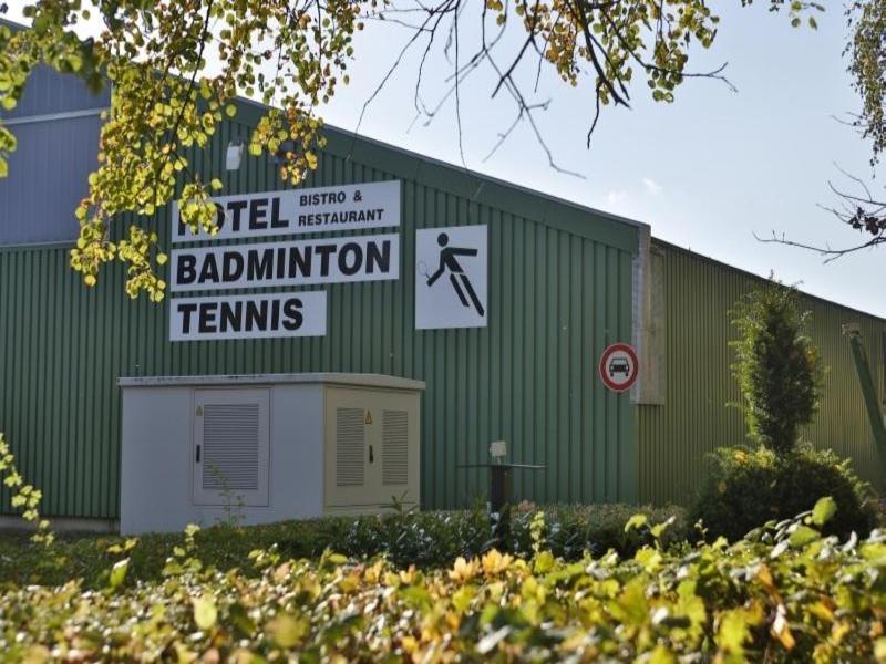 Sportpark Hotel Isernhagen image