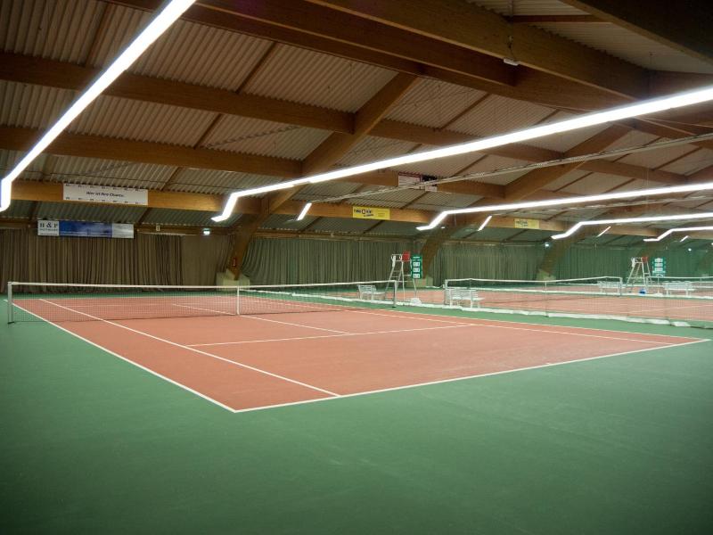 Sportpark Hotel Isernhagen image