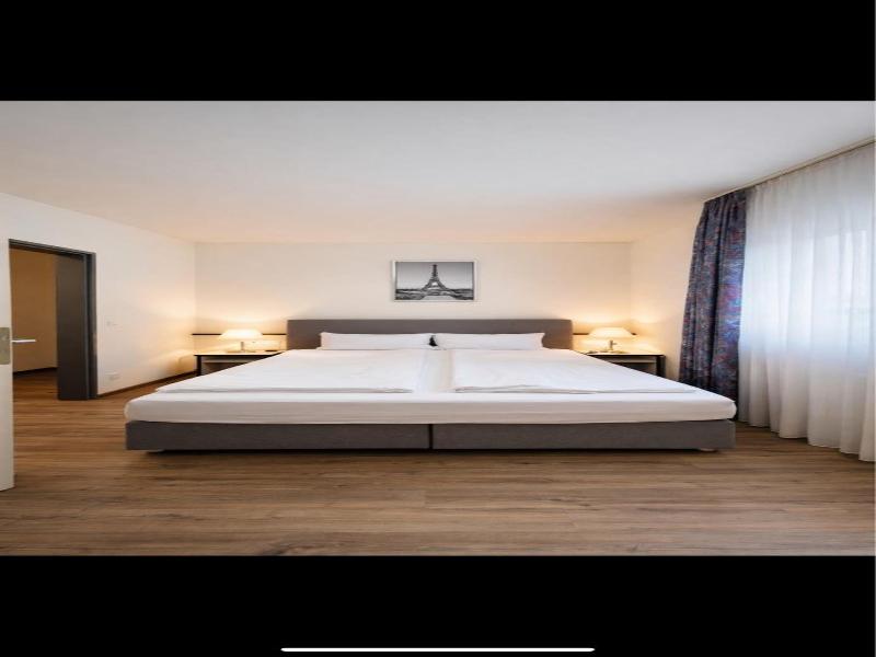 Sportpark Hotel Isernhagen image