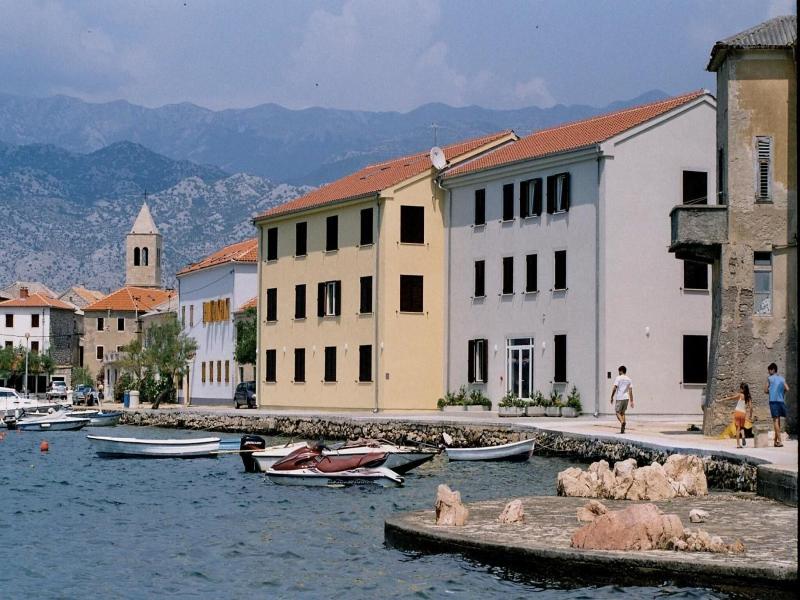 Apartments Tamarix image