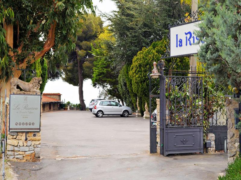 La Riserva di Castel d'Appio image