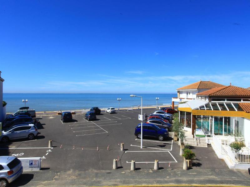 Hotel Les Dunes image