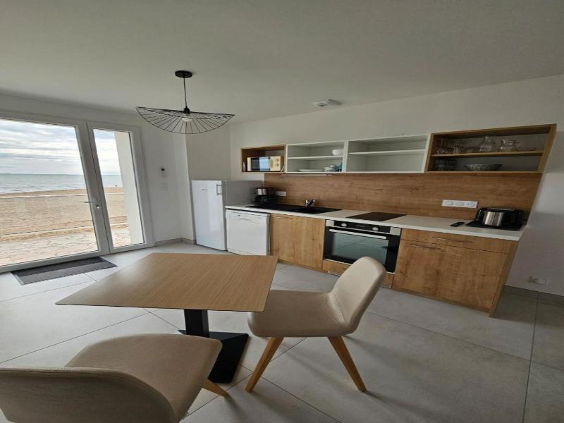 Hotel Les Dunes image