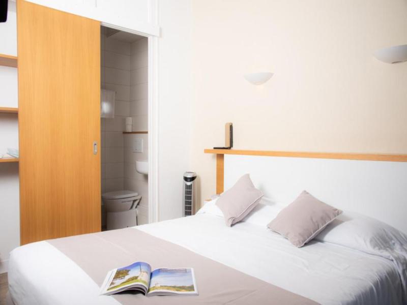 Hotel Les Dunes image