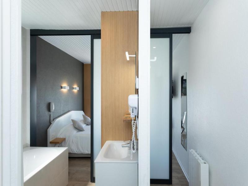 Hotel Les Dunes image