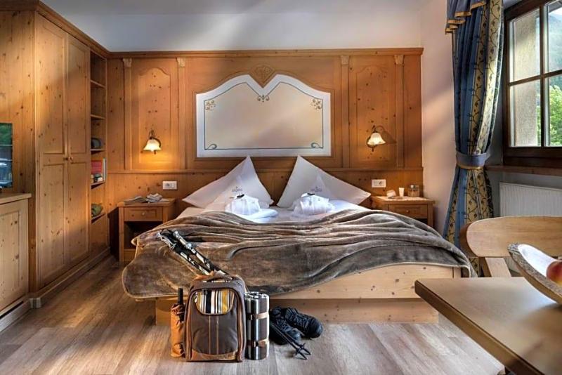 Hotel Alte Muhle image