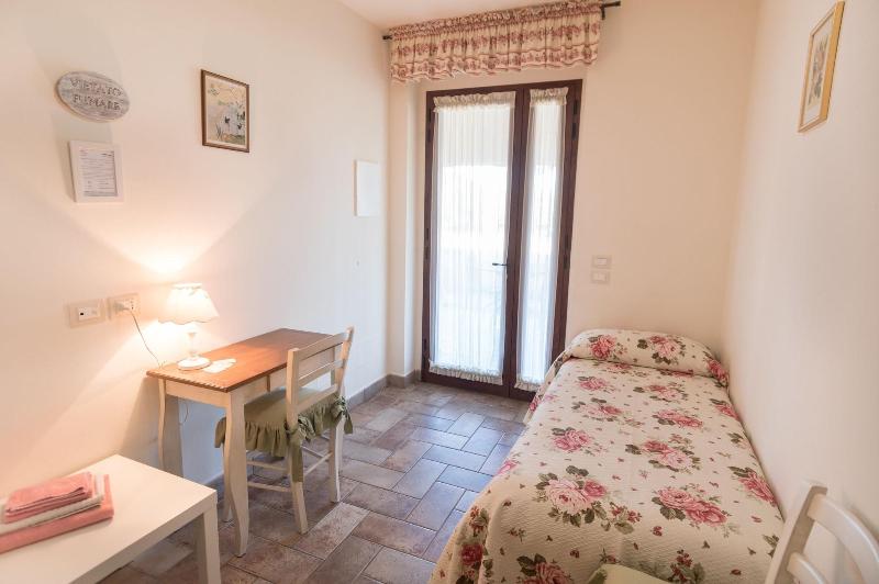 Bed & Breakfast Laura image