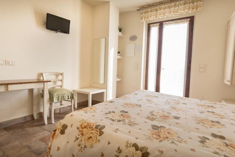 Bed & Breakfast Laura image