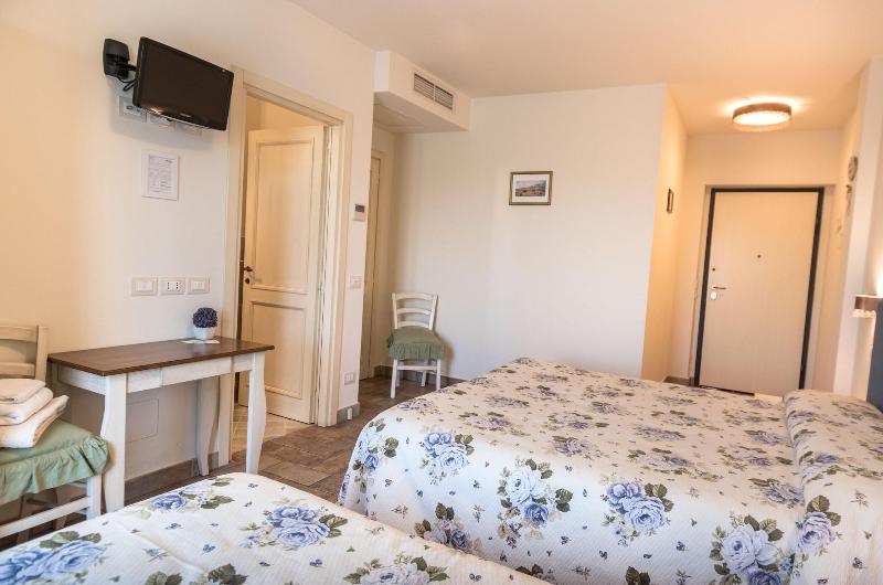 Bed & Breakfast Laura image