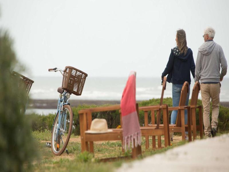 Ile De Lumiere image