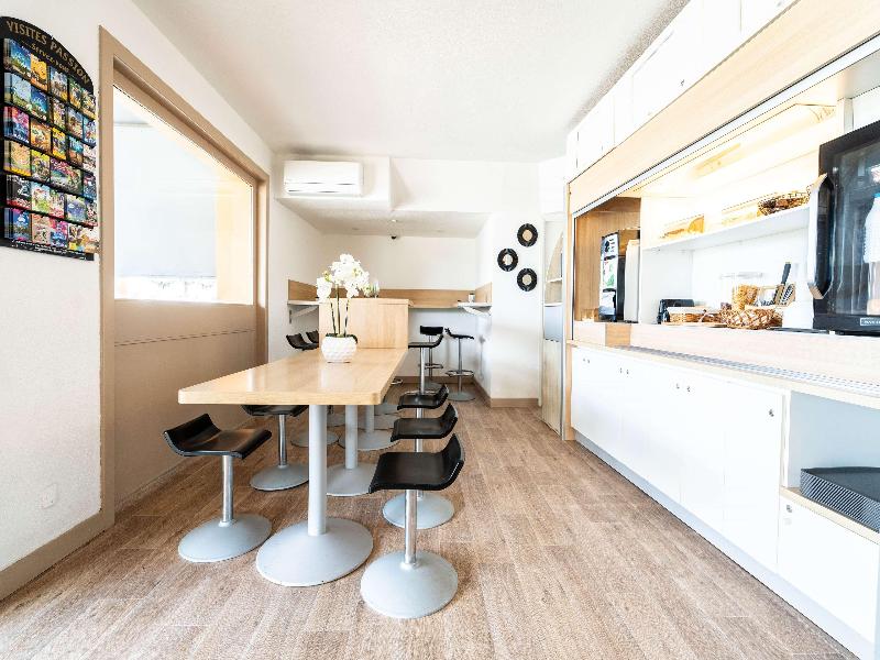 Kyriad Direct Brignoles - Provence Verte image