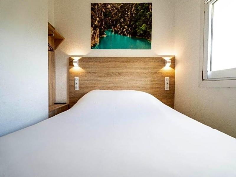 Kyriad Direct Brignoles - Provence Verte image