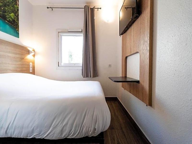 Kyriad Direct Brignoles - Provence Verte image