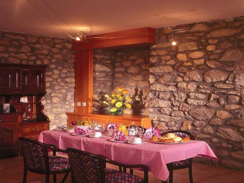 Hotel Du Pigne image