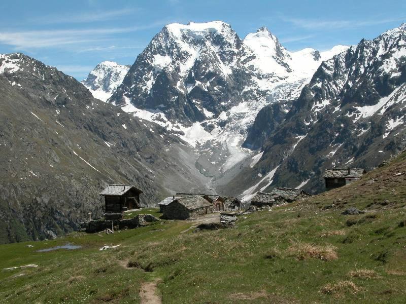 Hotel Du Pigne image