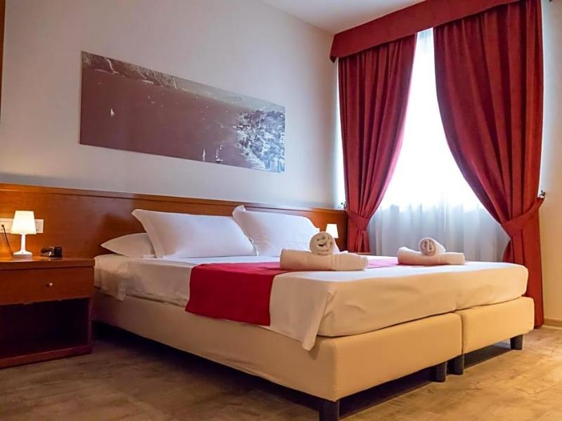 Hotel Venezia Park image
