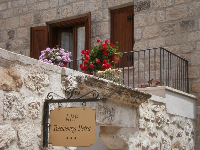 Hotel Residenza Petra image