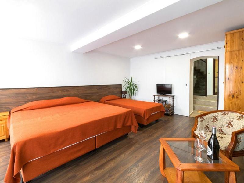 Hotel Stambolov image